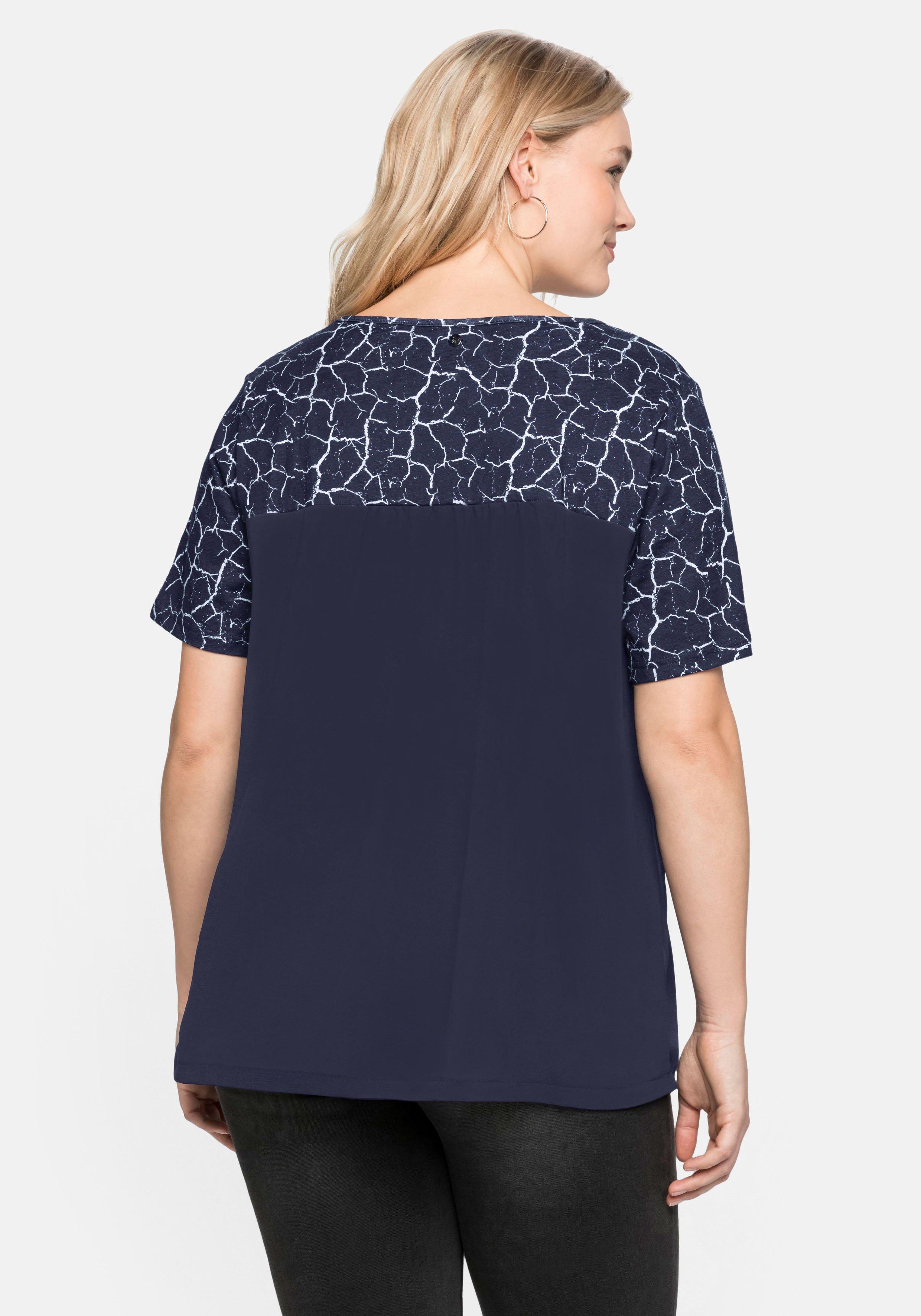 Shirt im Material- und Mustermix, in A-Linie