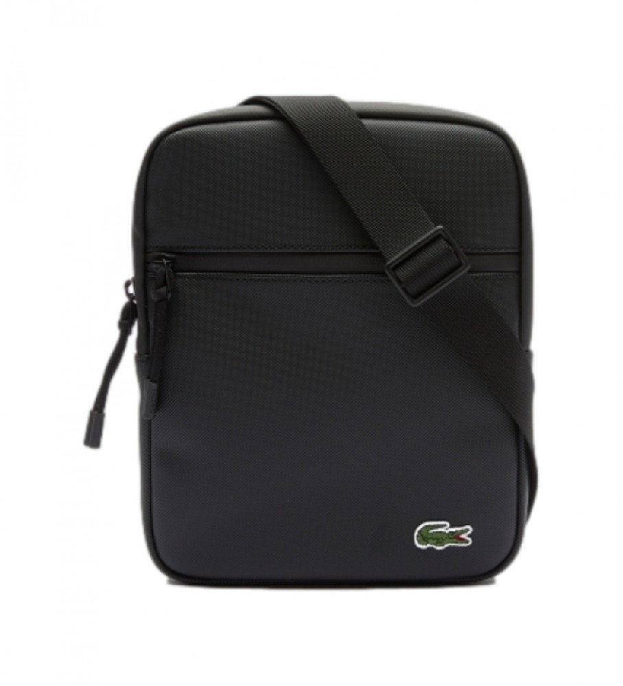 Bolsa transversal Lacoste, preta - 20x25,5x4 cm -