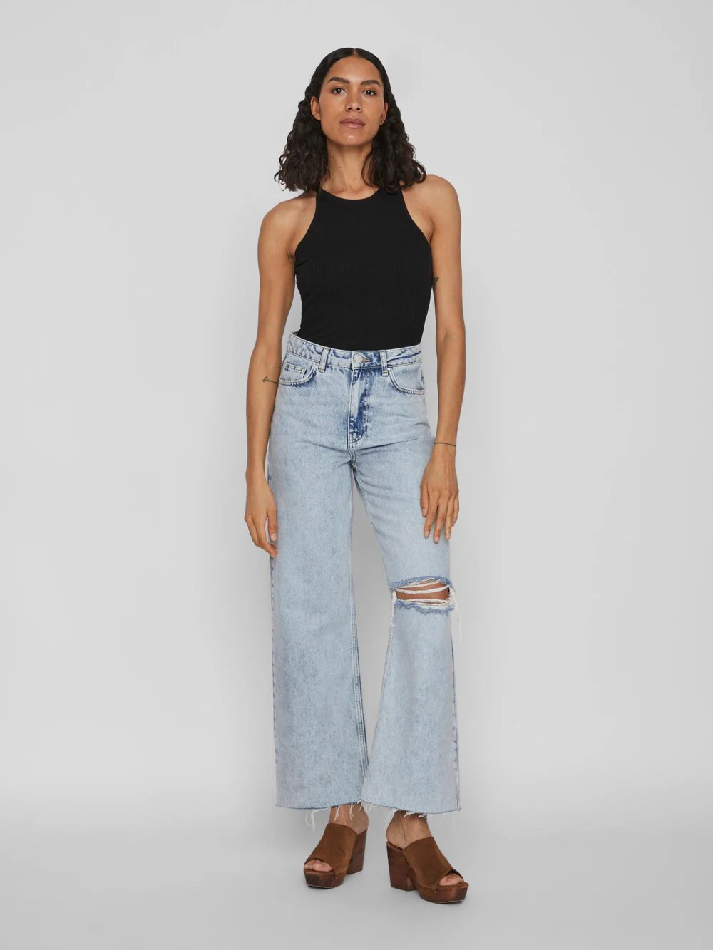 Vila  Viathalia strop top - sort