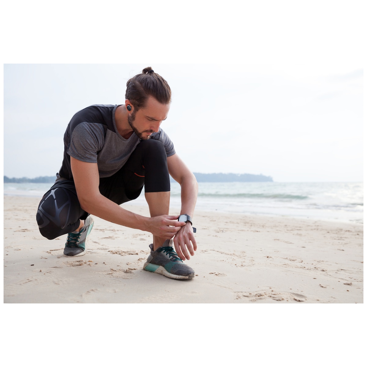 JBL Endurance Race helt trådløse in-ear hodetelefoner (sort)