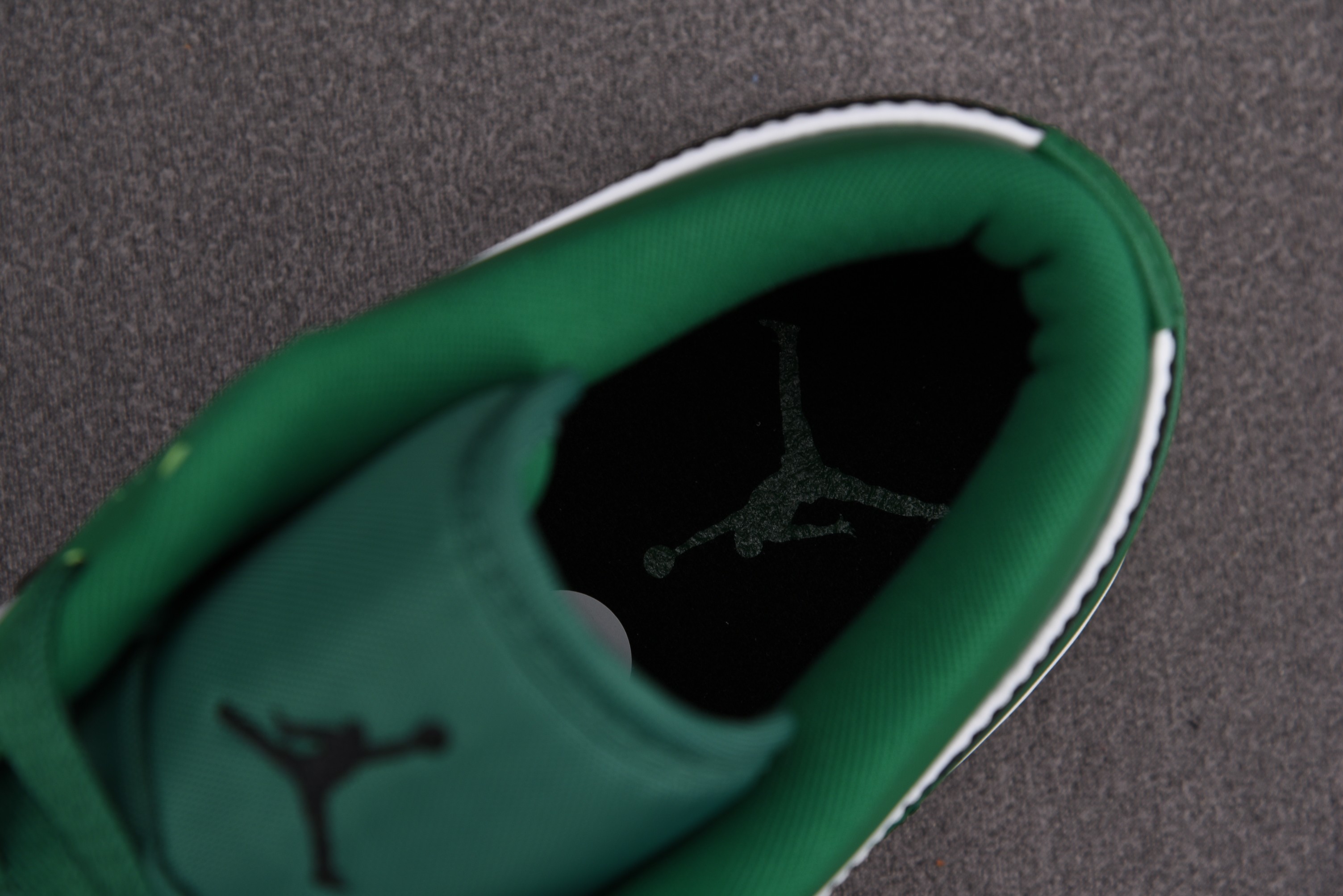 Jordan 1 Low Pine Green
