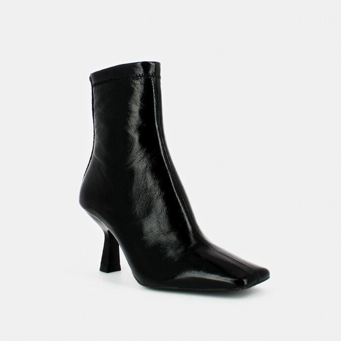 Bottines à talon  en cuir brillant noir