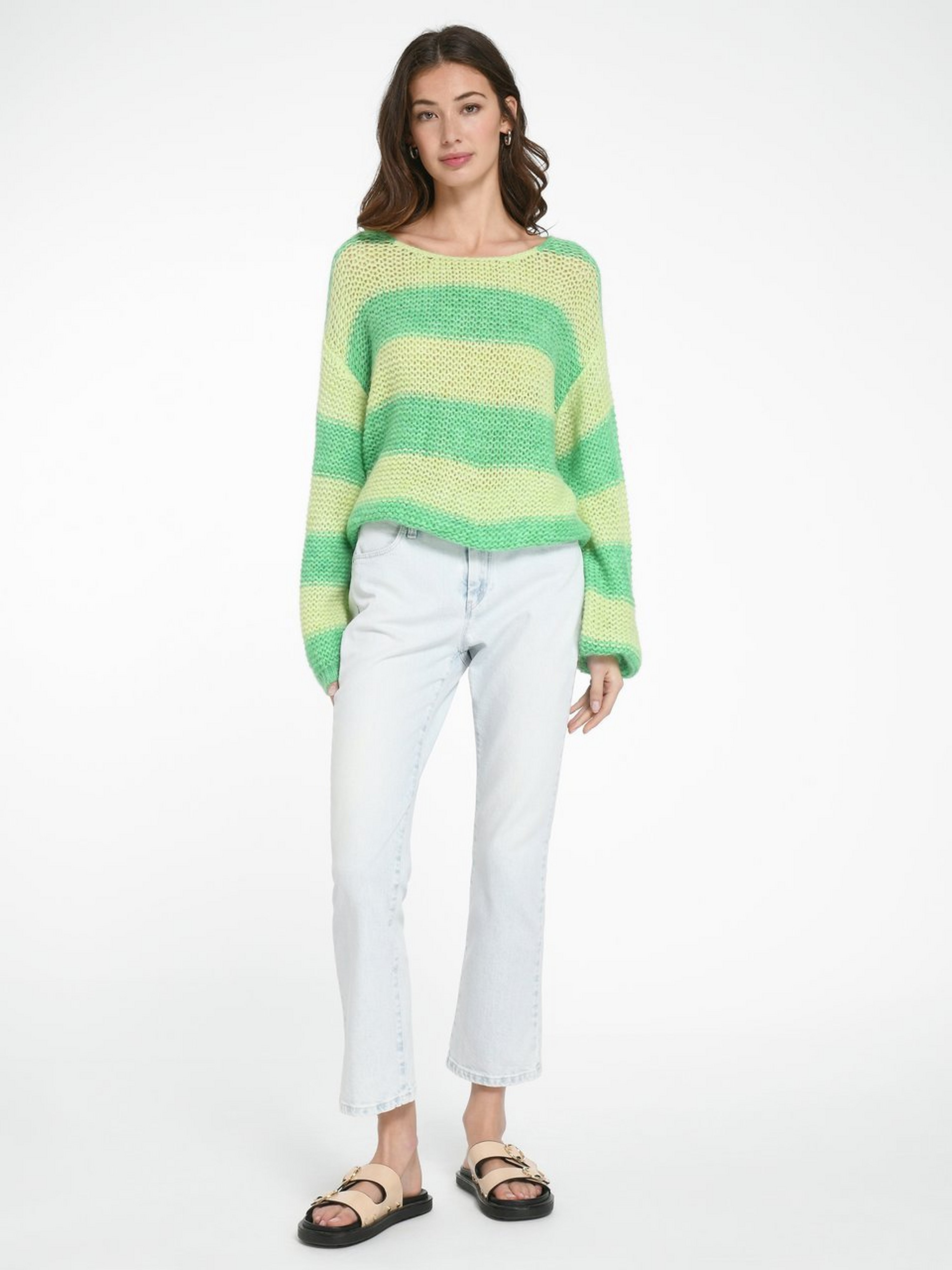 Pullover mit U-Boot-Ausschnitt
