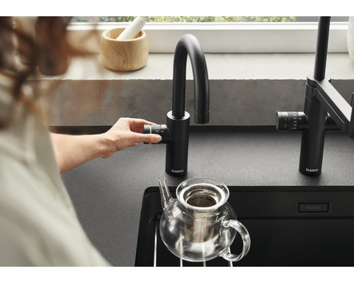 Blanco keukenkraan met filterfunctie en kokend heet water DRINK.HOT EVOL MONO mat zwart 526637