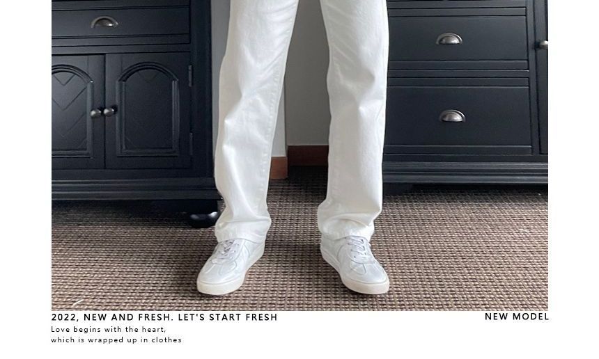 Okwano - Mid Rise Wide Leg Jeans