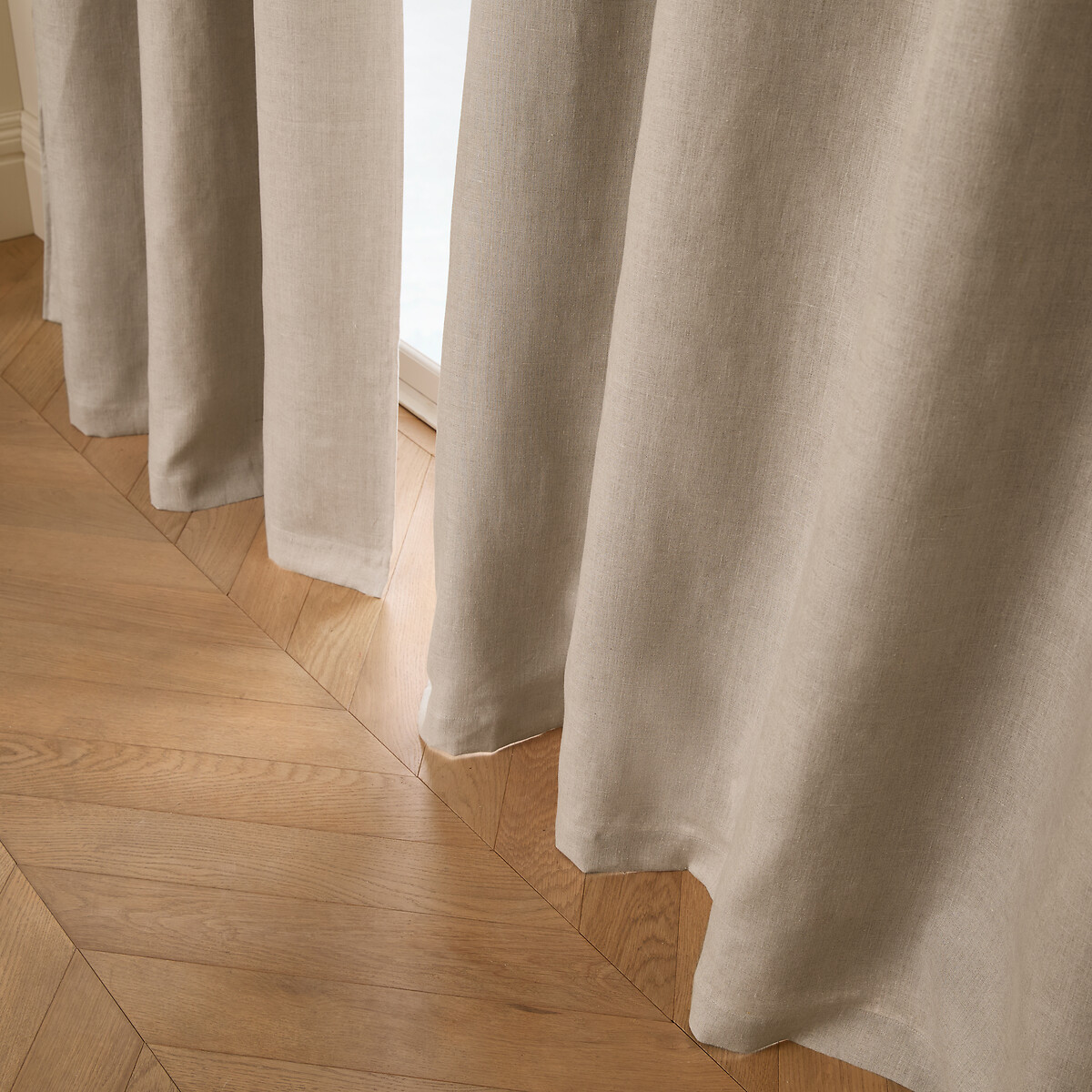 AM.PM<br>Cortina blackout de linho lavado, alças de couro, Privado