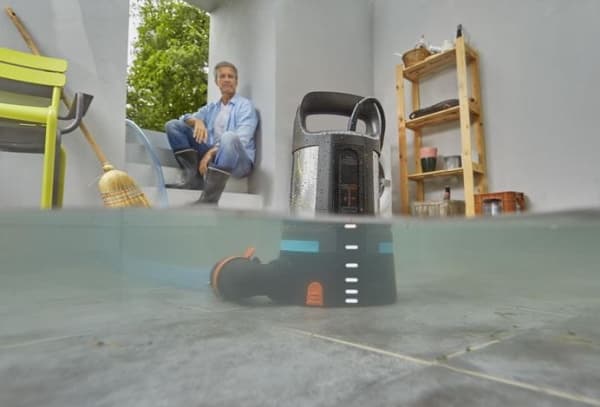 Gardena 9034-20, 450 W, AC, 0,7 stang, 11000 l/t, IPX8, Sort, Sølv