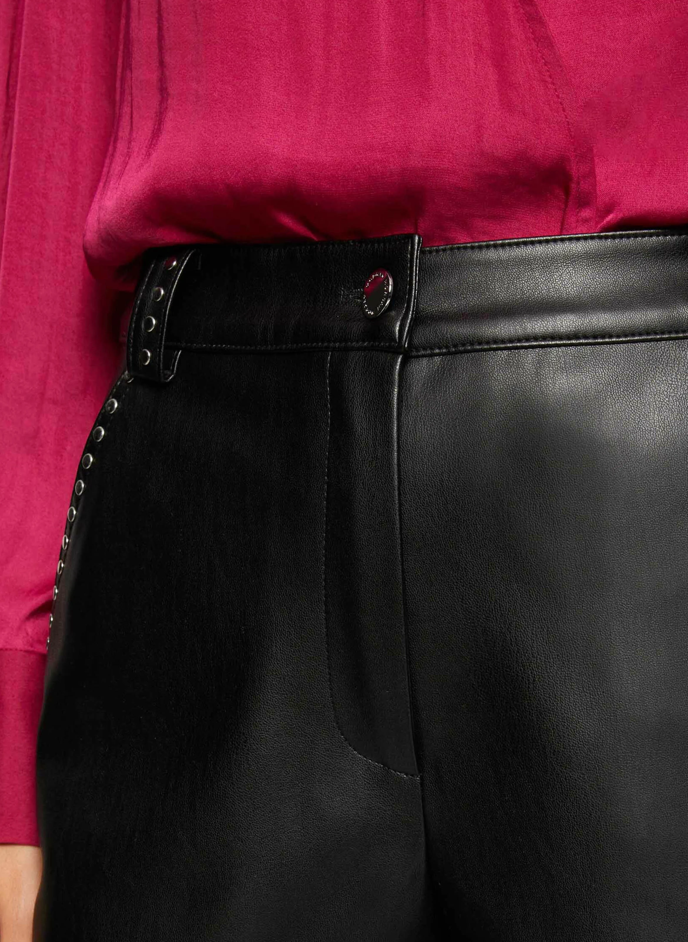SHILY - Short simili cuir| Noir