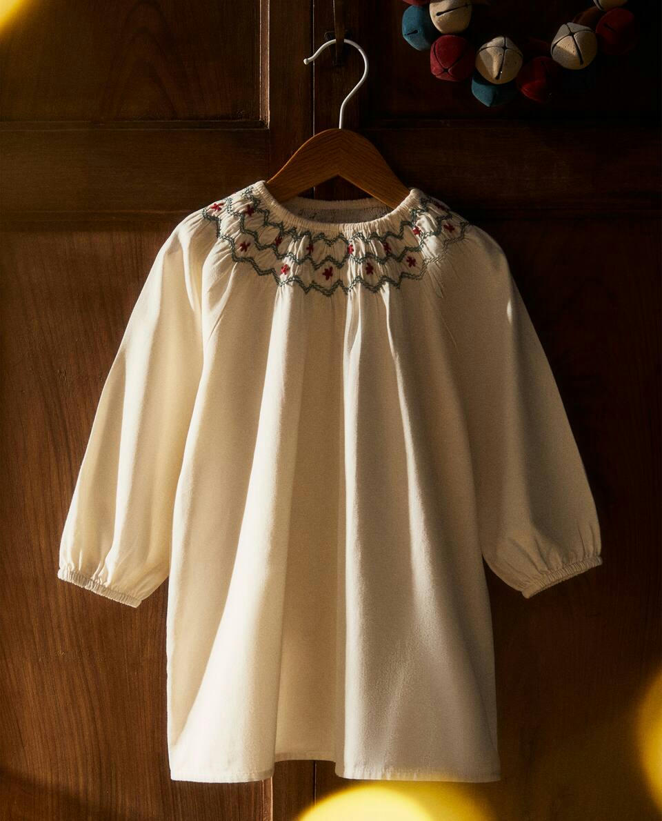 Camisola de Natal infantil com gola bordada