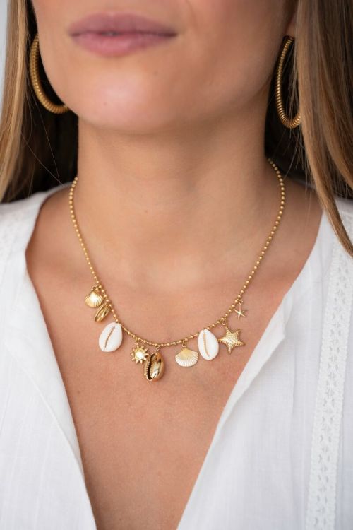 Island ketting met schelpen en bedels