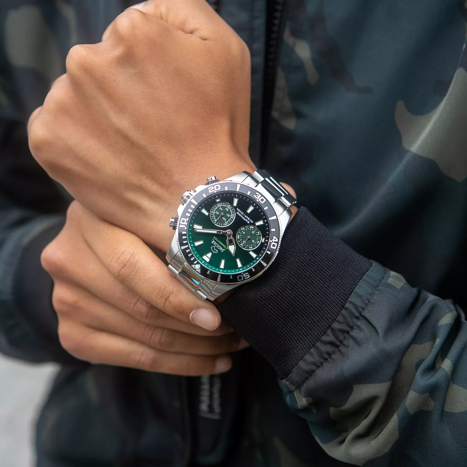 Jaguar Connected Diver J888/5