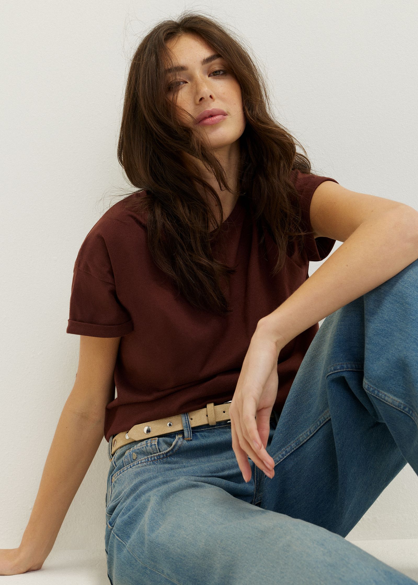 Basic T-shirt met opgerolde mouw