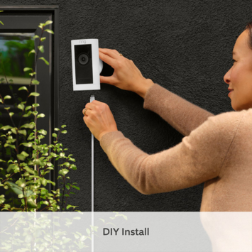 Ring Stick Up Camera Pro Plug-in Wit