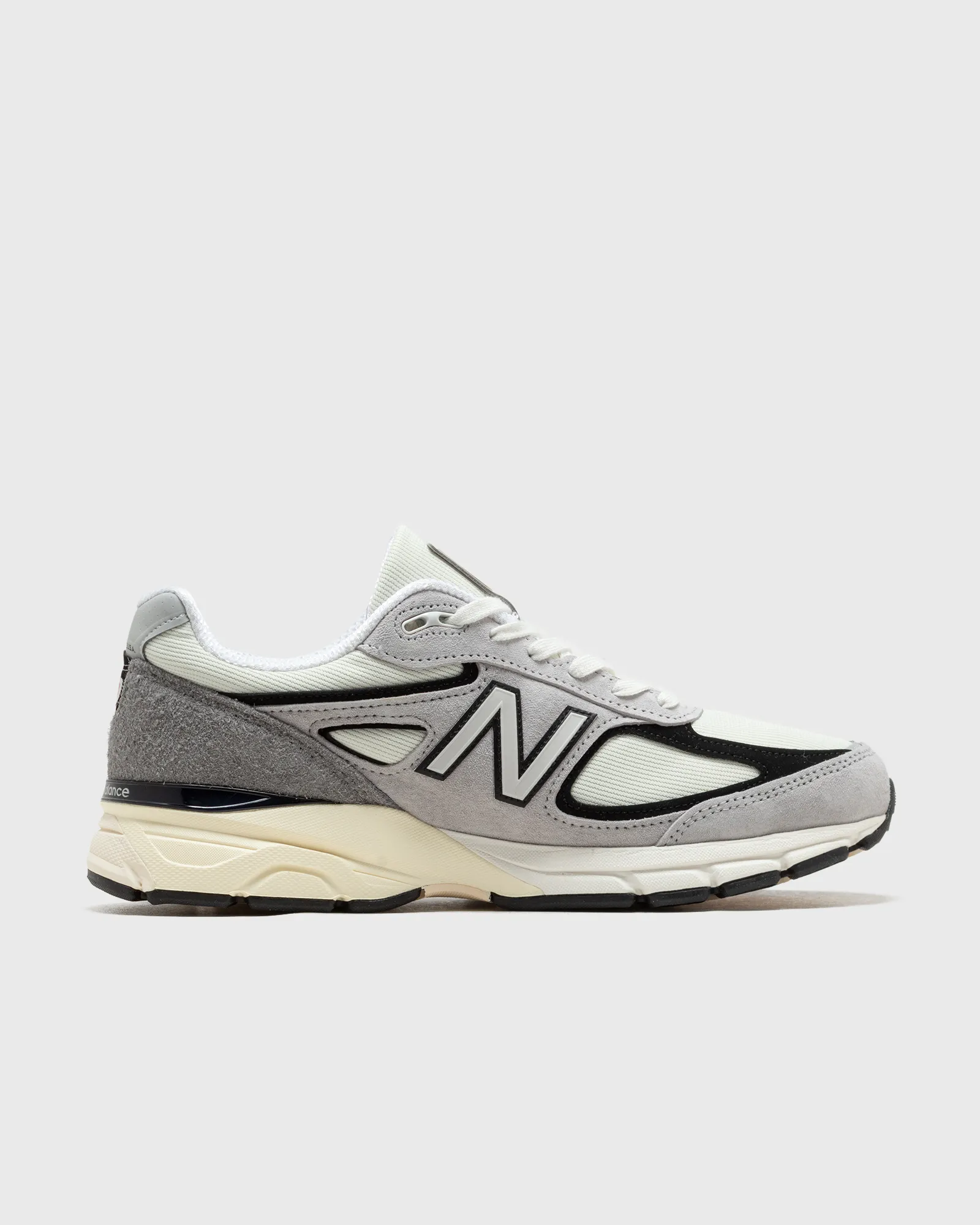 New Balance 990