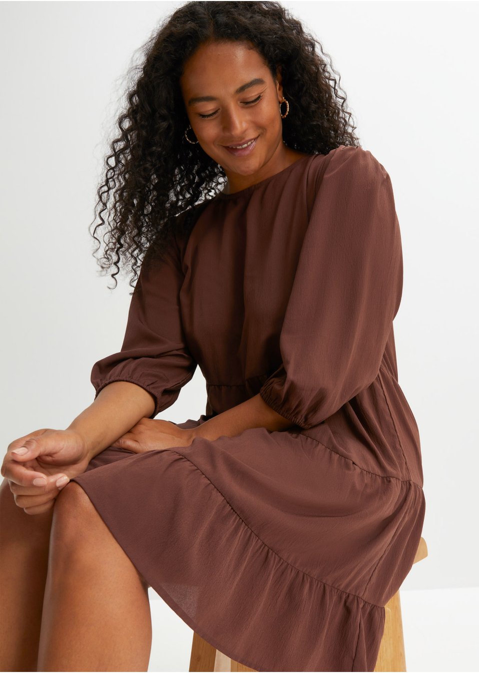 Robe en crêpe à volants