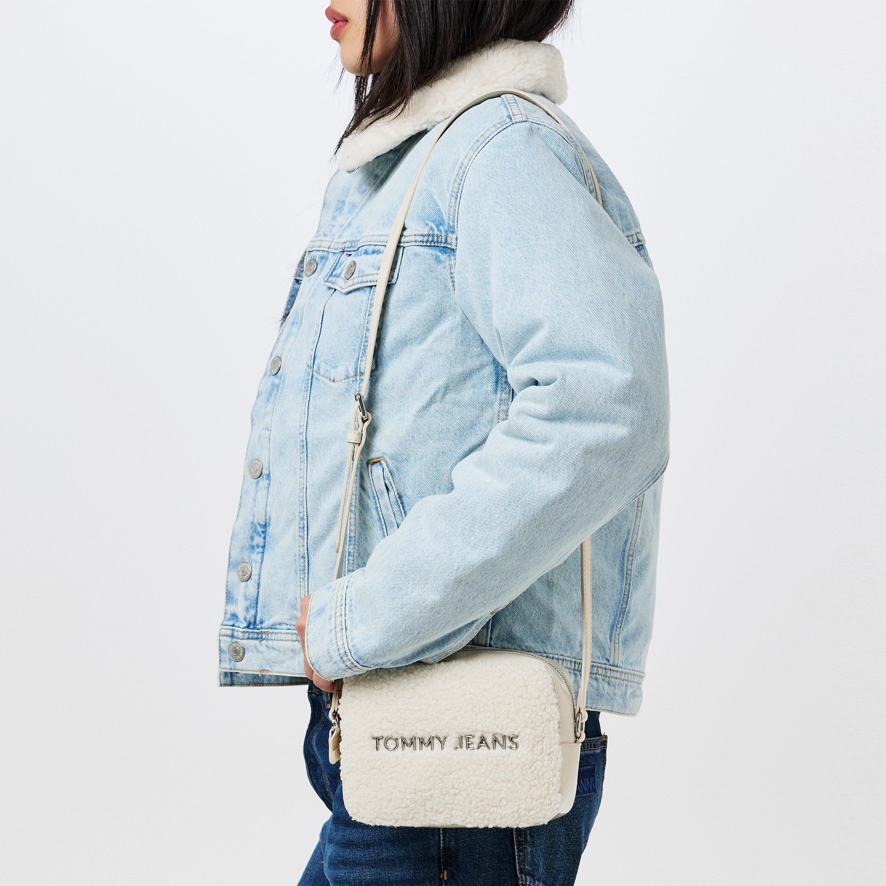 Tommy Jeans TJW ESS MUST CAMERA BAG SHERPA