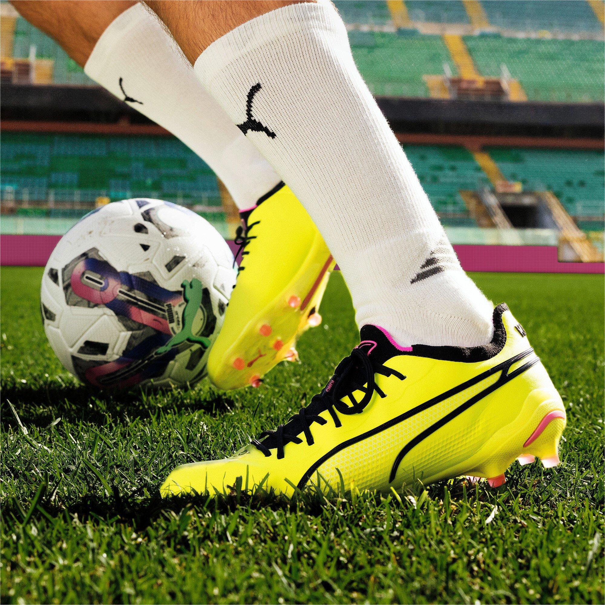 Puma King Ultimate Firm Ground Football Boots