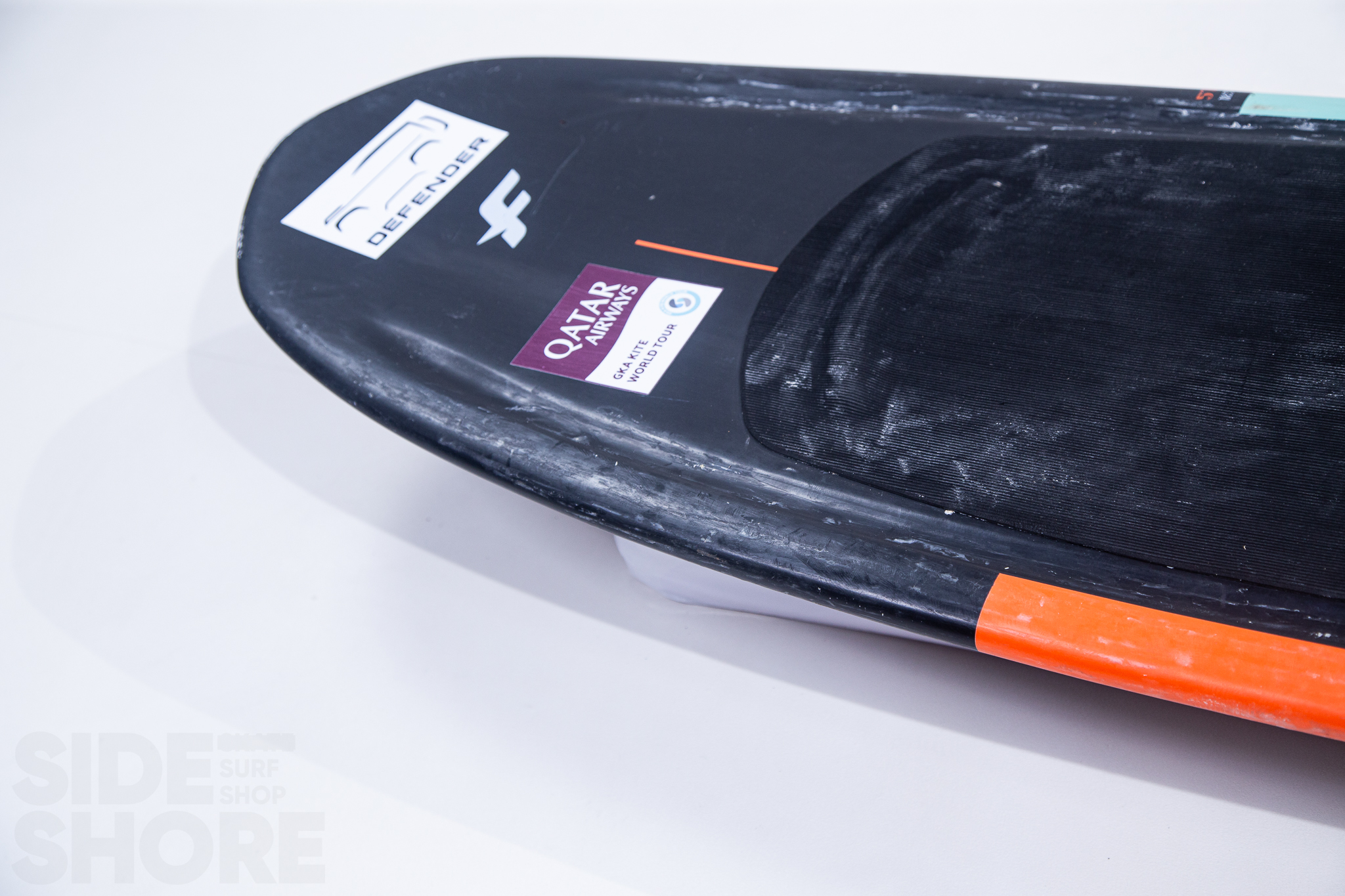 F.one Magnet Carbon 2023 - 5'1 x 18.5