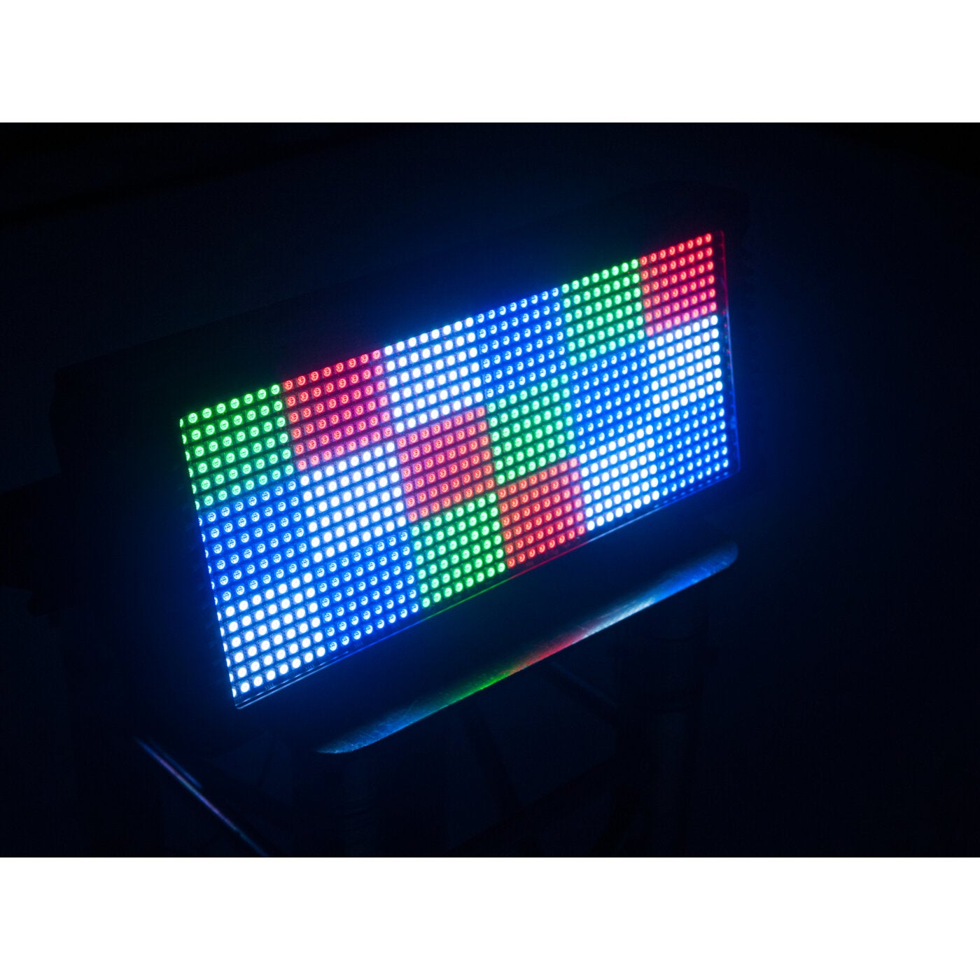 Eurolite LED Strobe SMD PRO 864 DMX RGB 3-in-1 LED lichteffect