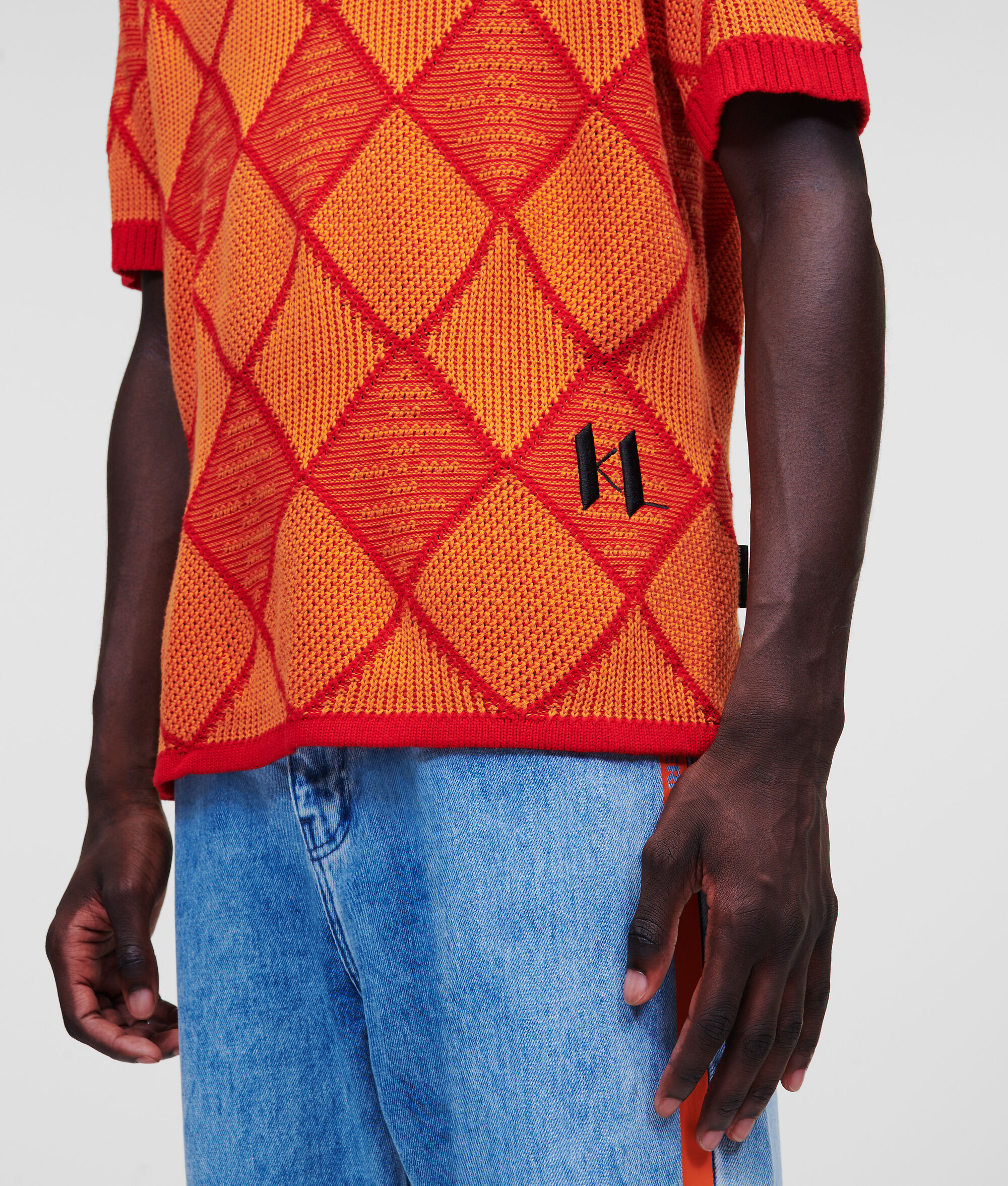 POLO EN TRICOT TEXTURÉ