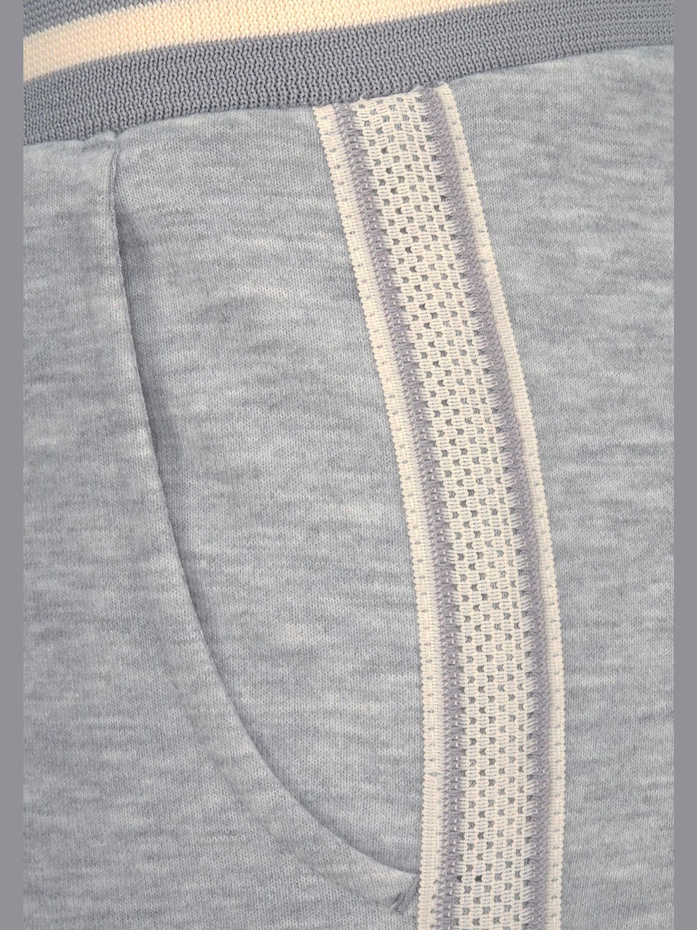 Pantalon détente short molletonné avec bandes aspect crochet
