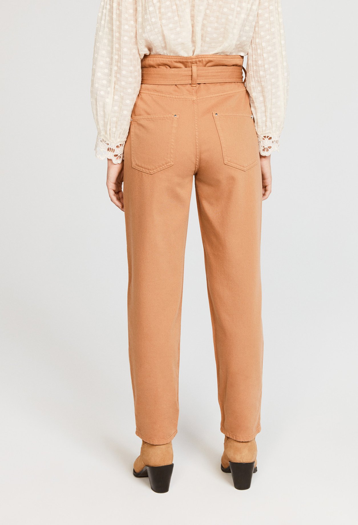 Pantalon carotte econome en eau