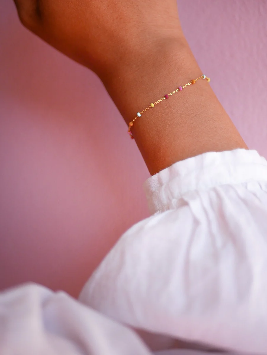 ENAMEL Copenhagen  Lola Rainbow armbånd - Forgyldt