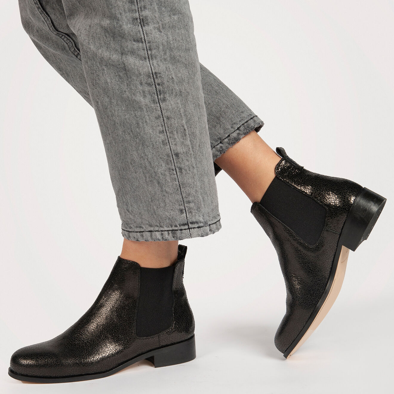 Anaki Chelsea Boots en Cuir craquelé Charlie noires