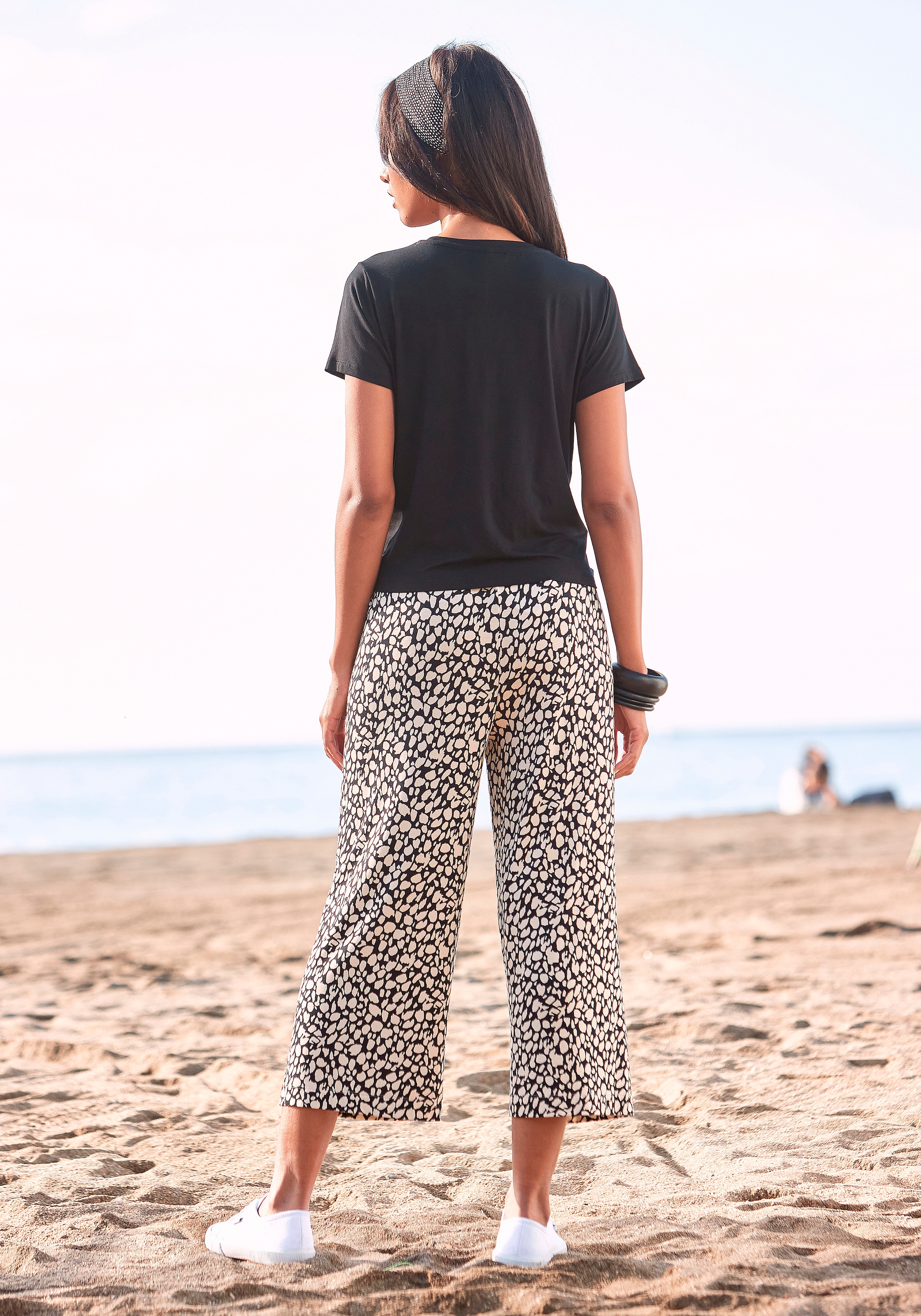 LASCANA Culotte  und Alloverdruck, 7/8-Länge, elastischer Bund, Sommerhose
