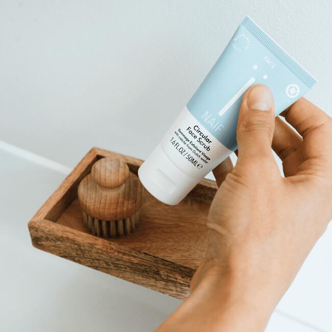 Naïf Circulaire Face Scrub 50 ML