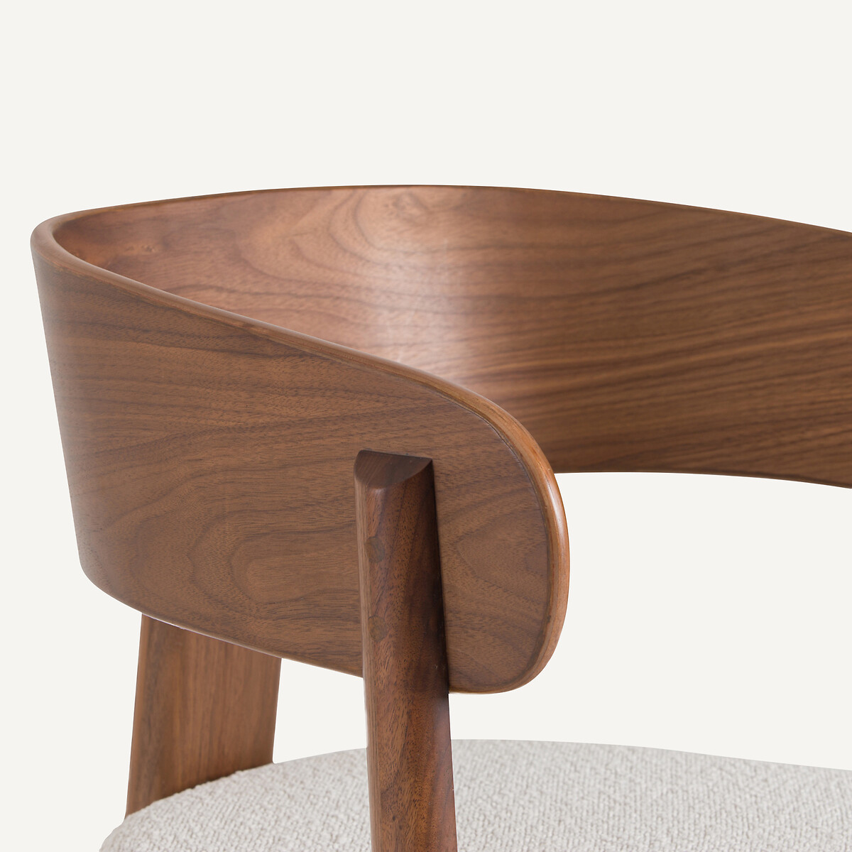 AM.PM<br>Mesa e poltrona em boucle E. Gallina, Marais