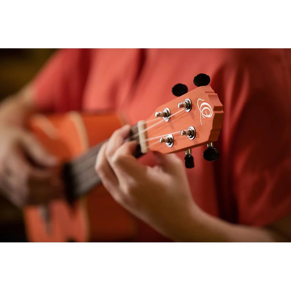 Ortega RUPUKI-CE Earth Series Concert Size Ukulele Pumpkin Orange elektrisch-akoestische concert ukelele