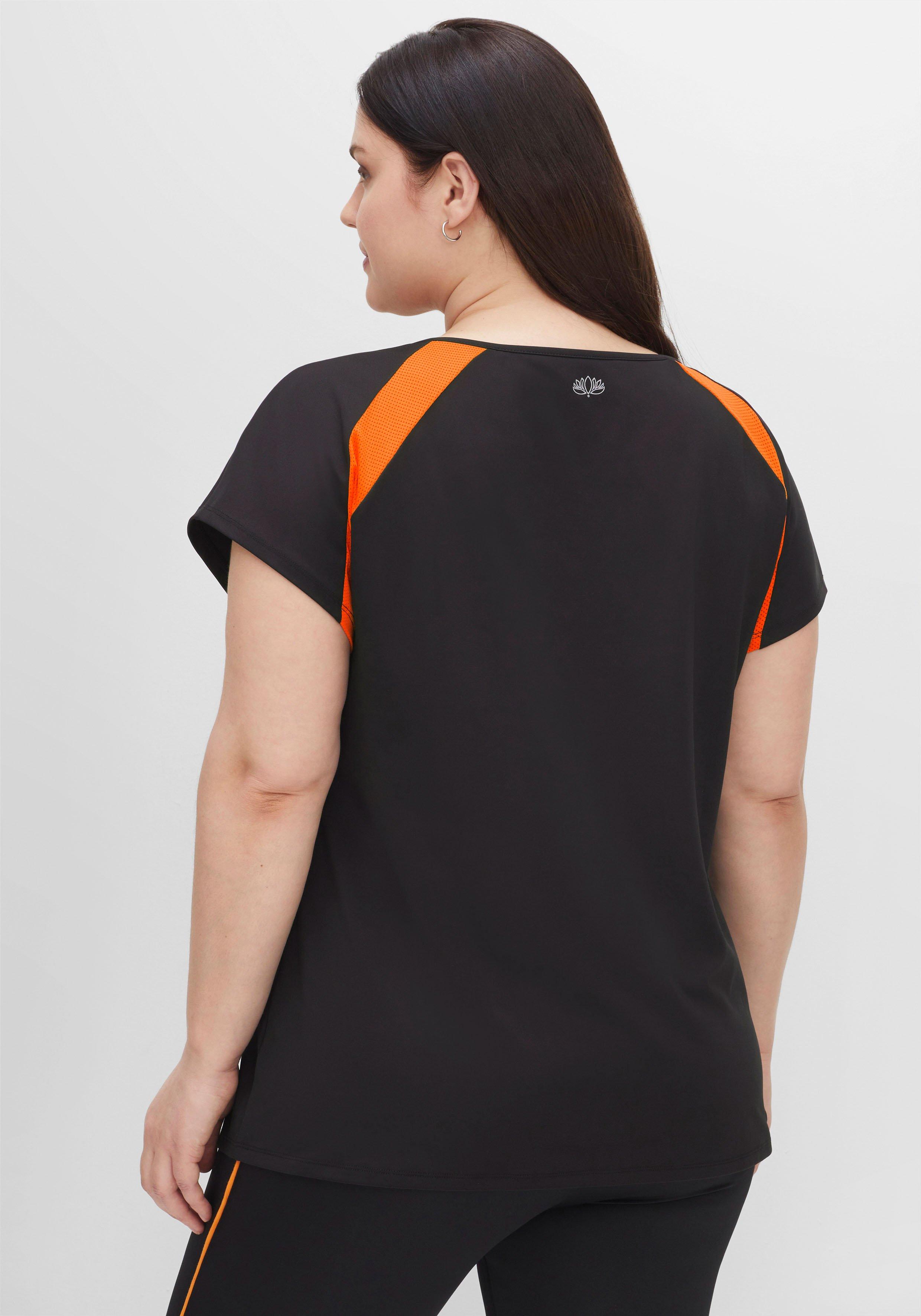 Funktionsshirt mit Mesh-Einsätzen am Ärmel