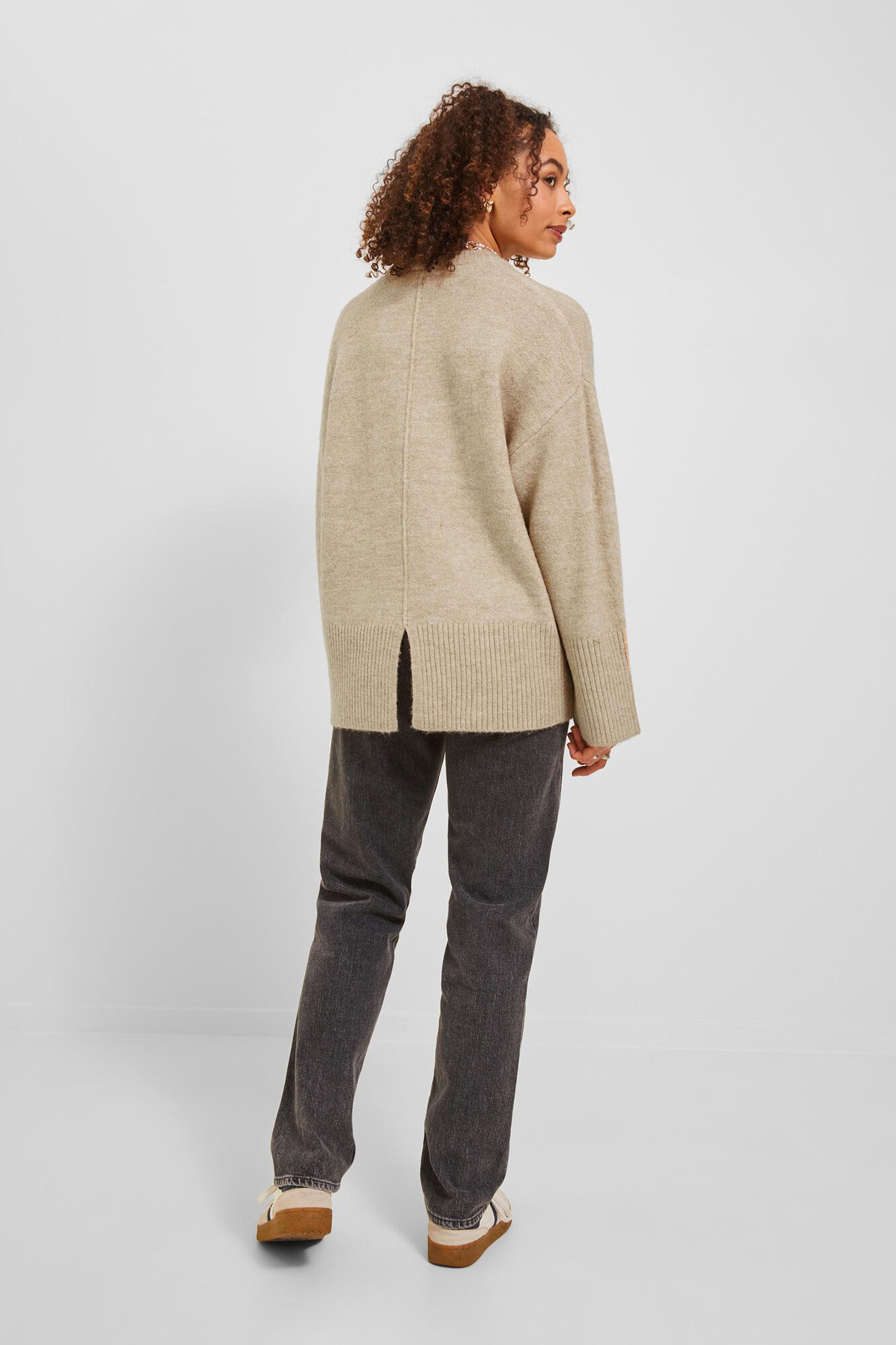 Suéter feminino de malha macia