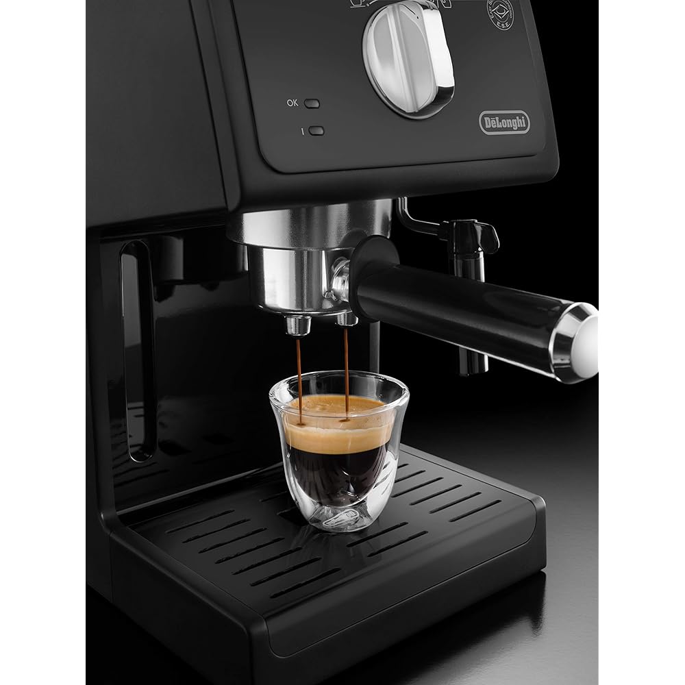 De'Longhi Machine à expresso ECP 31.21 | Porte-filtre avec finition aluminium | Buse de mousse de lait | 1 ou 2 tasses Espresso | Convient également pour les dosettes | Noir : Cuisine et Maison