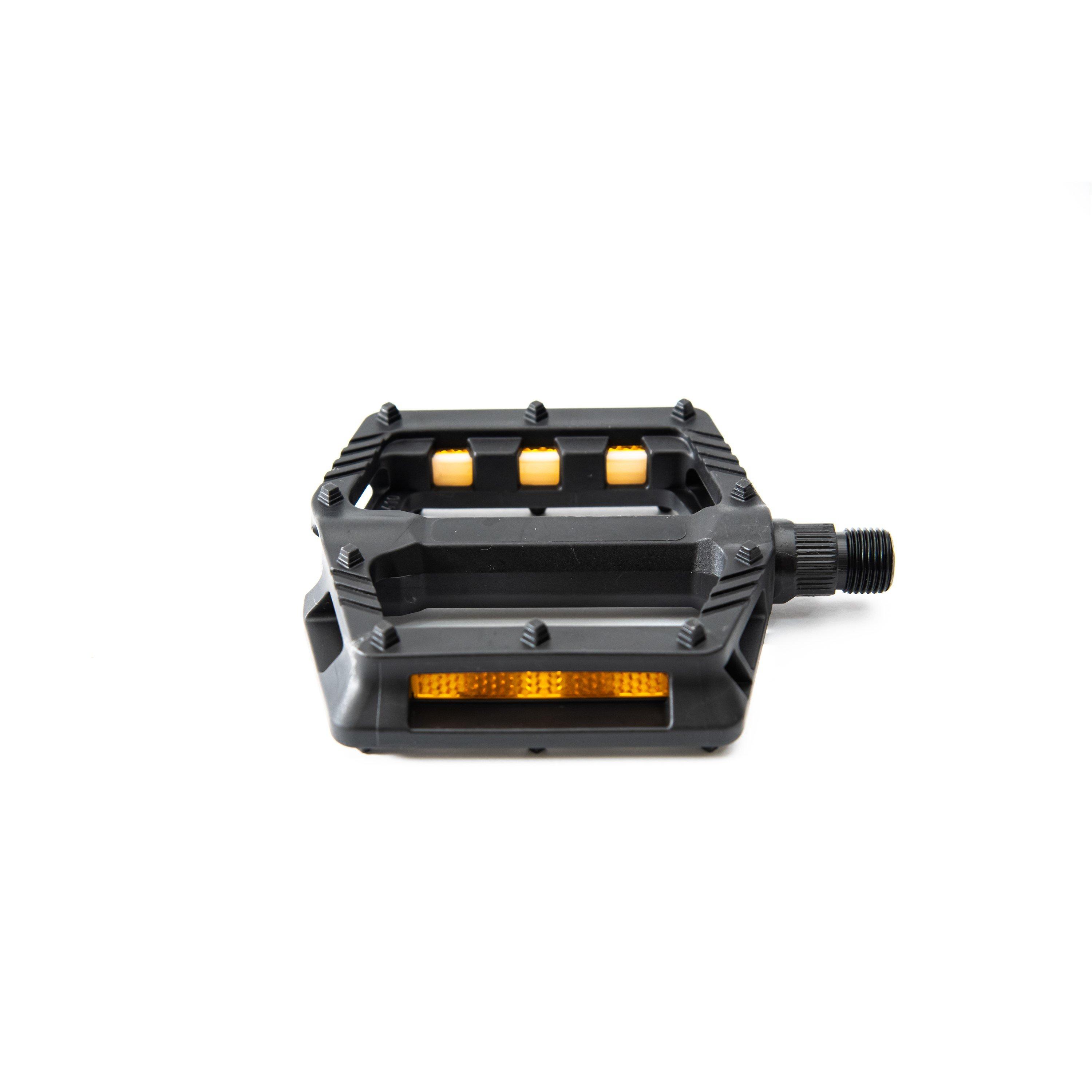 Pinnacle Flat MTB Pedals