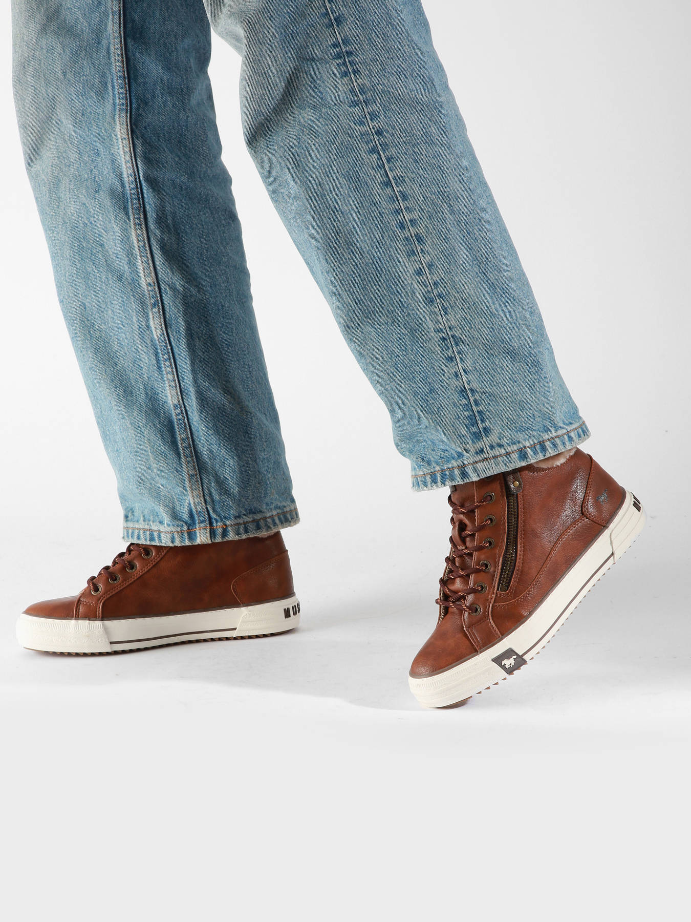 Sneakers MUSTANG