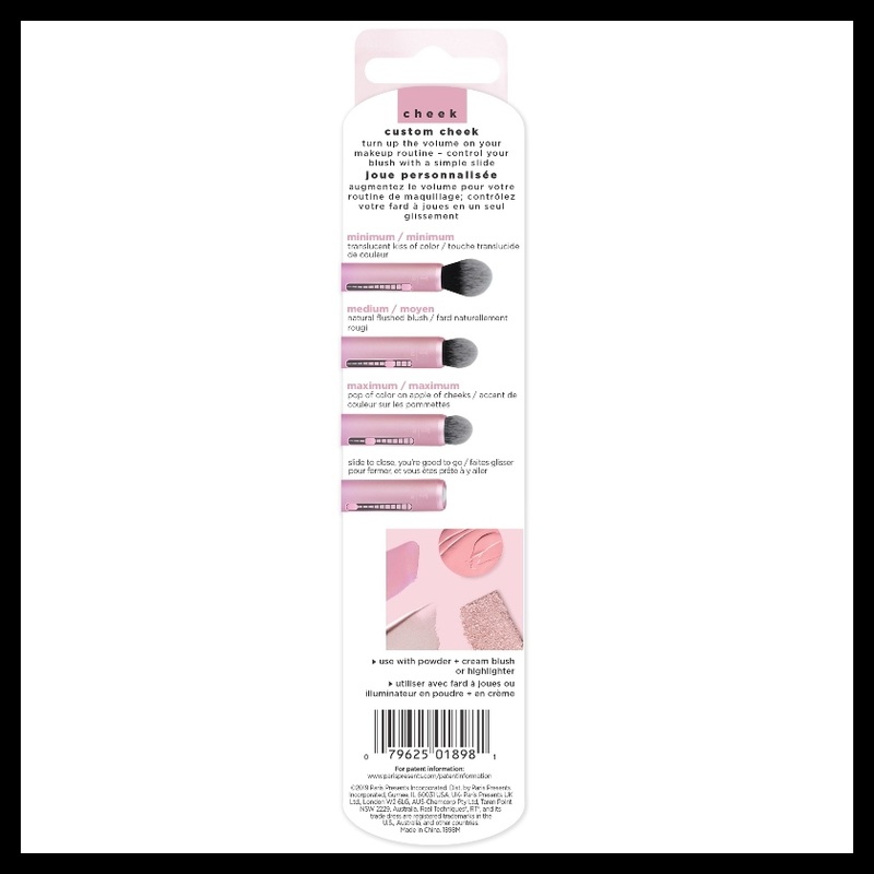 Real Techniques Custom Cheek Brush
