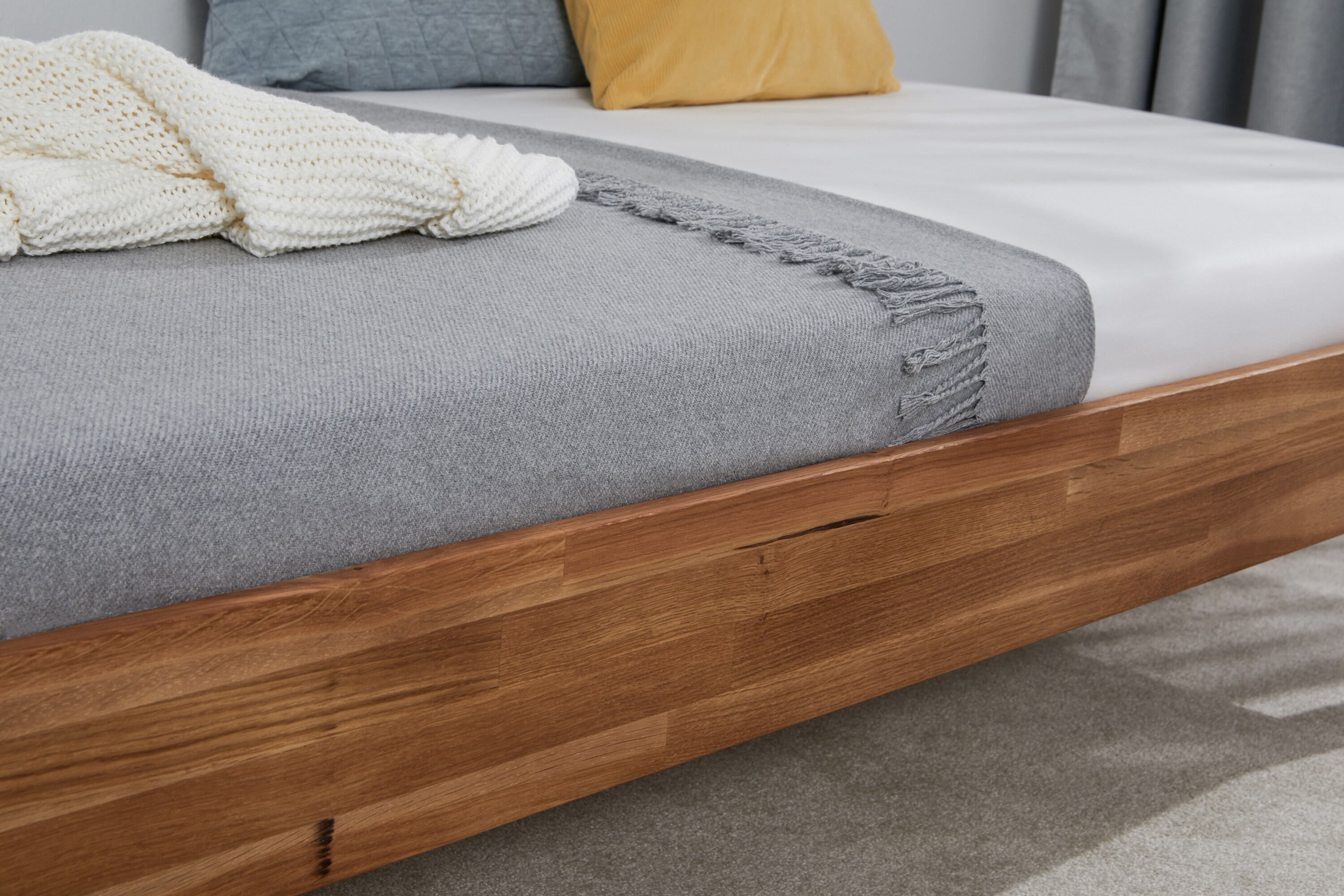 TiCAA Einzel- und Doppelbett 