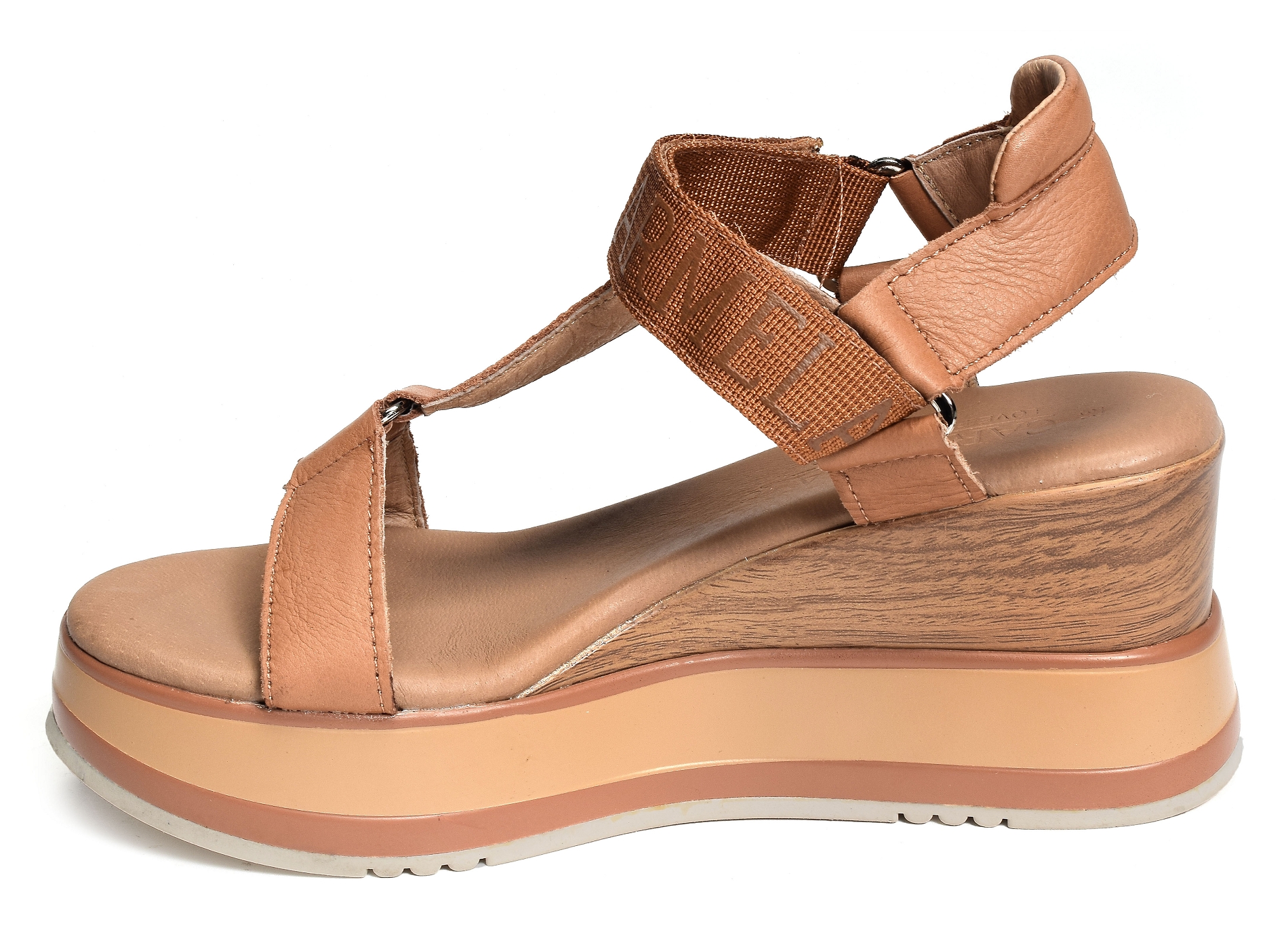 68448 camel