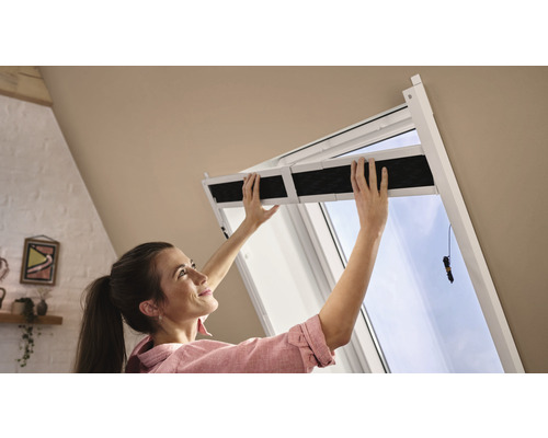 Tesa® aluminium dakraam plisségordijn, profielen telescopisch tussen 116 cm en 164 cm