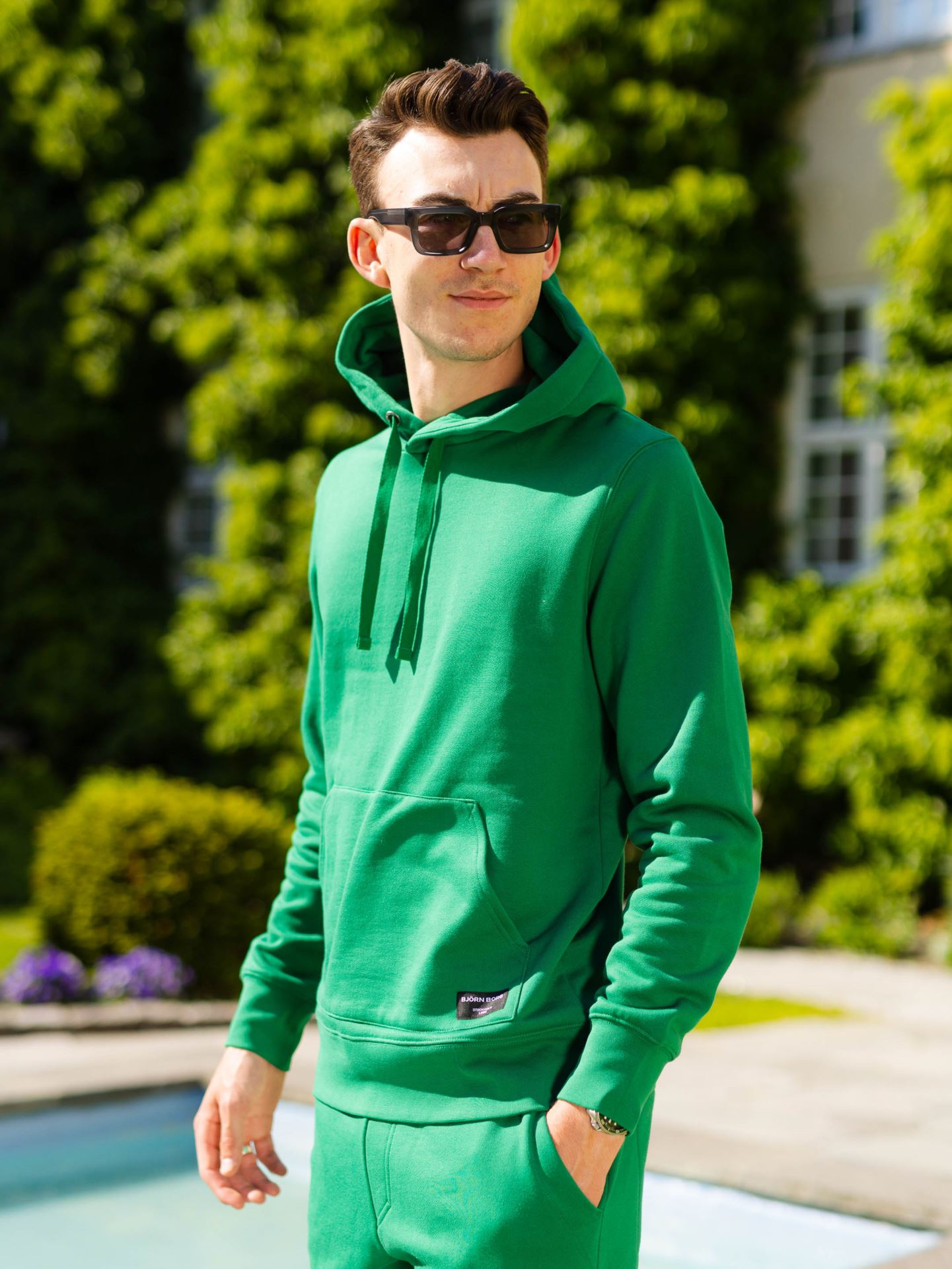 Centre Hood