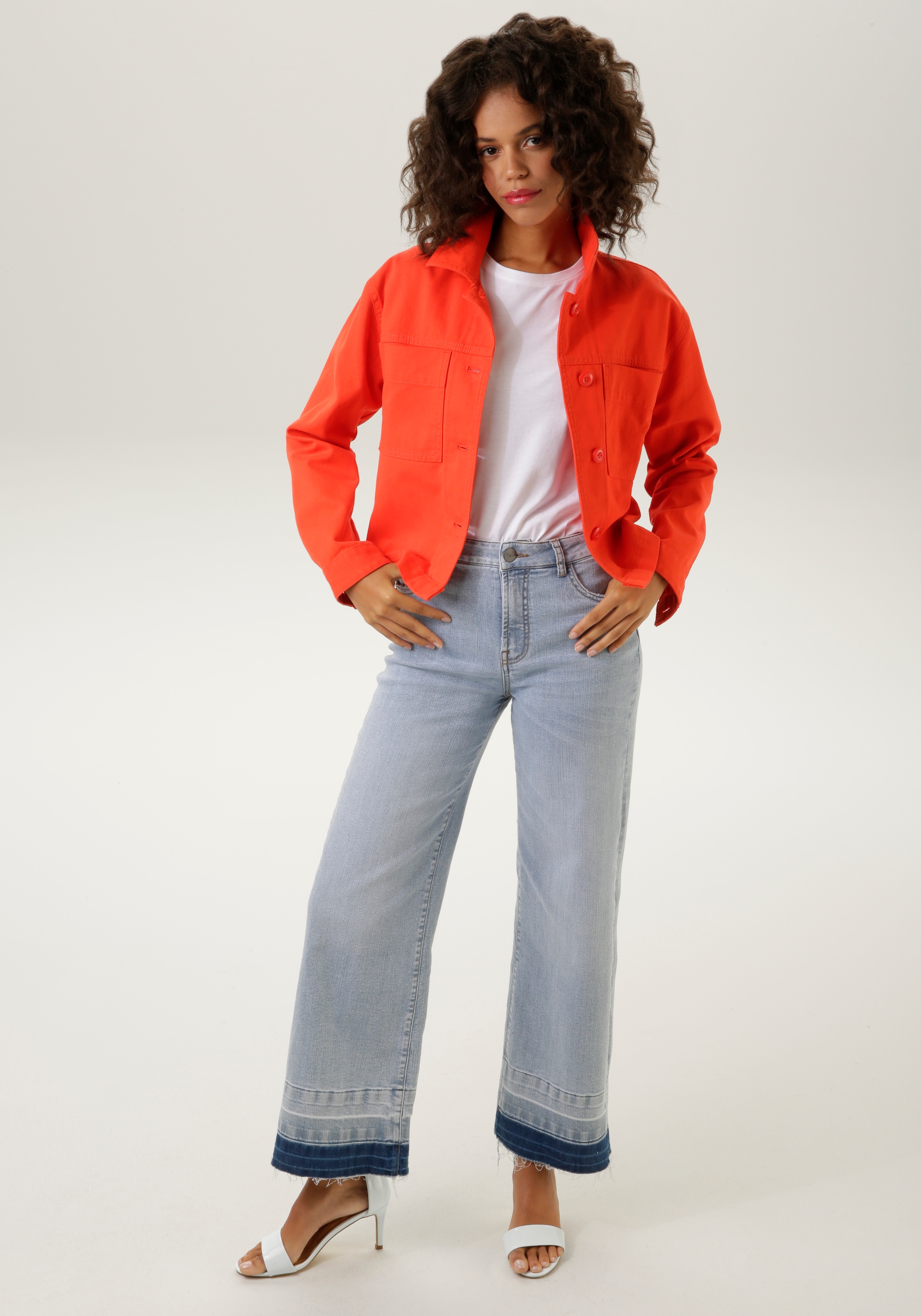 Aniston CASUAL Jeansjacke mit tonigen Knöpfen zu schliessen