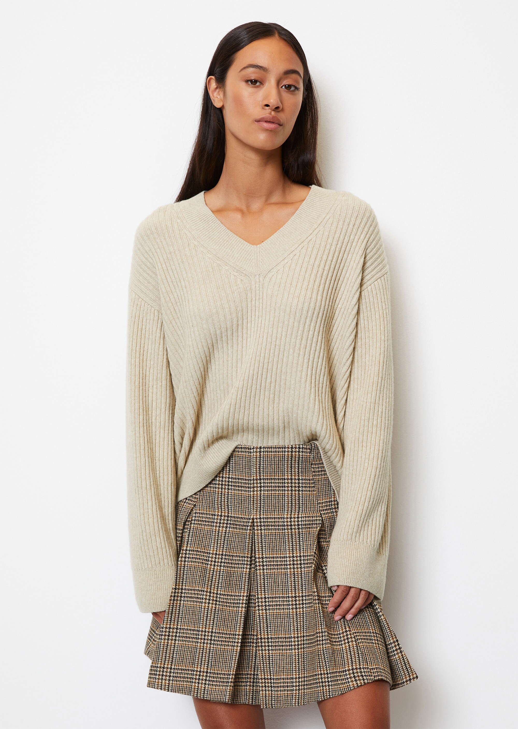V-Neck-Strickpullover looseaus italienischem Schurwolle-Mix