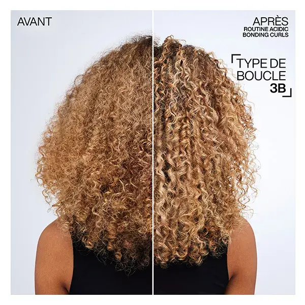 Tratamento sem enxágue Redken Acidic Bonding Curls para cabelos cacheados danificados.