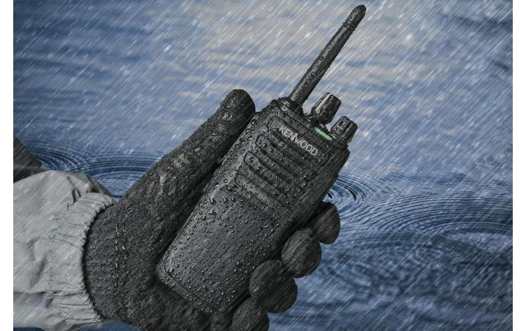 Funkgerät TK-3701D<br>Lizenzfreies UHF-Handfunkgerät für digitale dPMR446- und analoge PMR446-Kommunikation