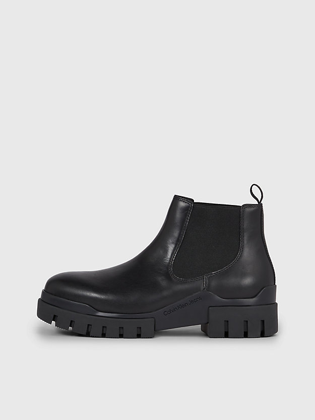 botas de couro até o tornozelo