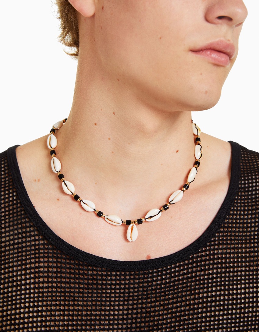 Conjunto de 2 colares com pingente de concha