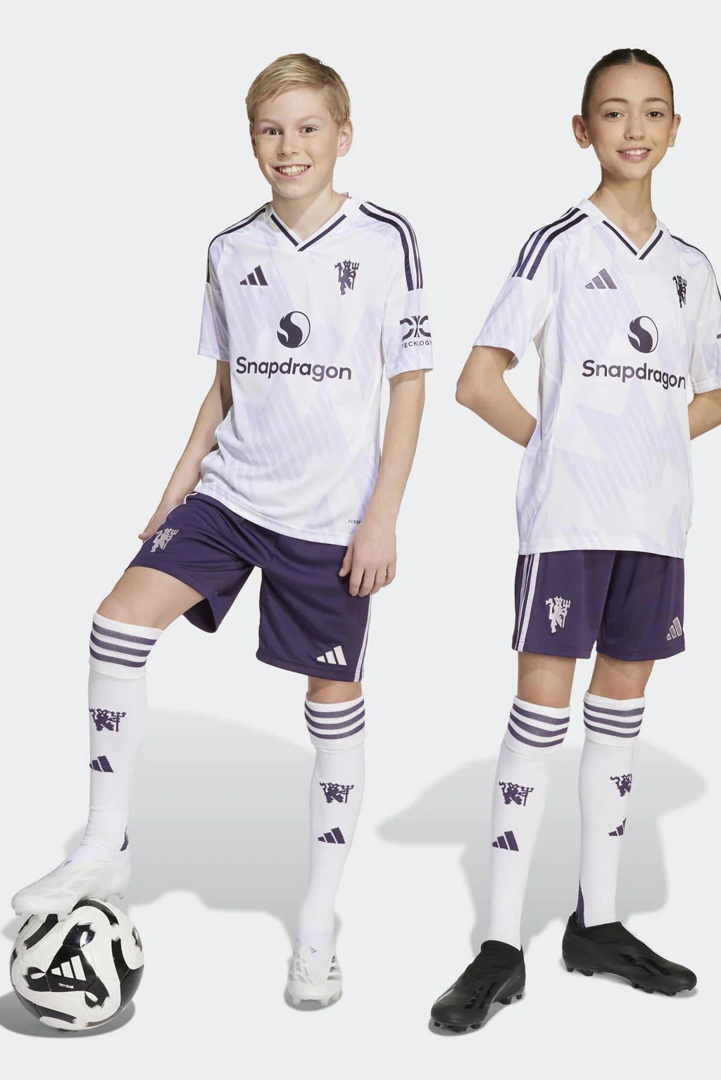 adidas Performance JuniorManchester United voetbalshort