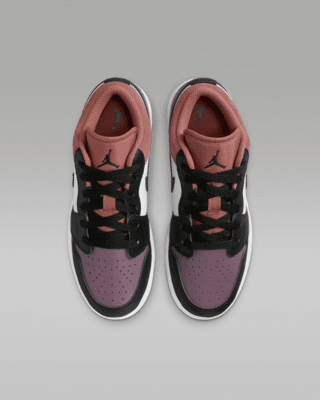 Air Jordan 1 Low SE Older Kids' Shoes